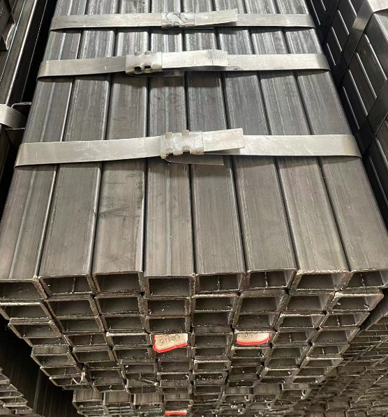 辽源工业用梯子 镀锌管焊接梯子 铁梯子方管梯